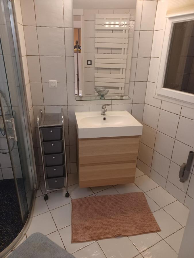 Studio Cosy Au Calme Apartment Тулон Екстериор снимка